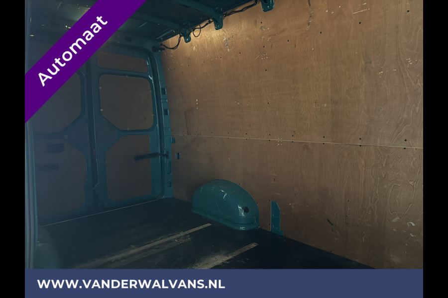 Volkswagen Crafter 2.0 TDI 177pk Automaat 3000kg Trekhaak L3H3 L2H2 Euro6 Airco | Imperiaal | Navigatie Camera, Apple Carplay, Android Auto, Cruisecontrol, Parkeersensoren, Bijrijdersbank