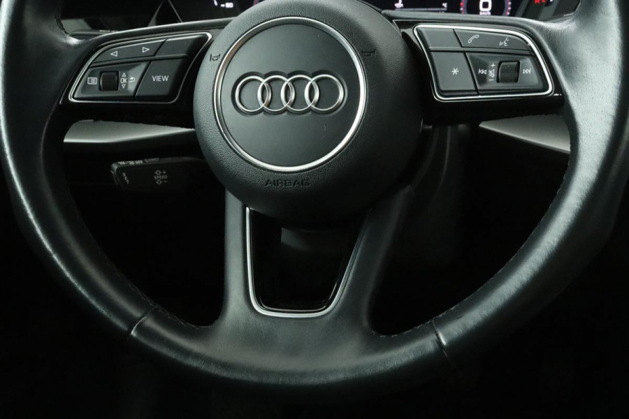 Audi A3 30 TFSI Business Edition | Carplay | Navigatie | Full LED | Virtual Cockpit | Climate control | PDC | Cruise control