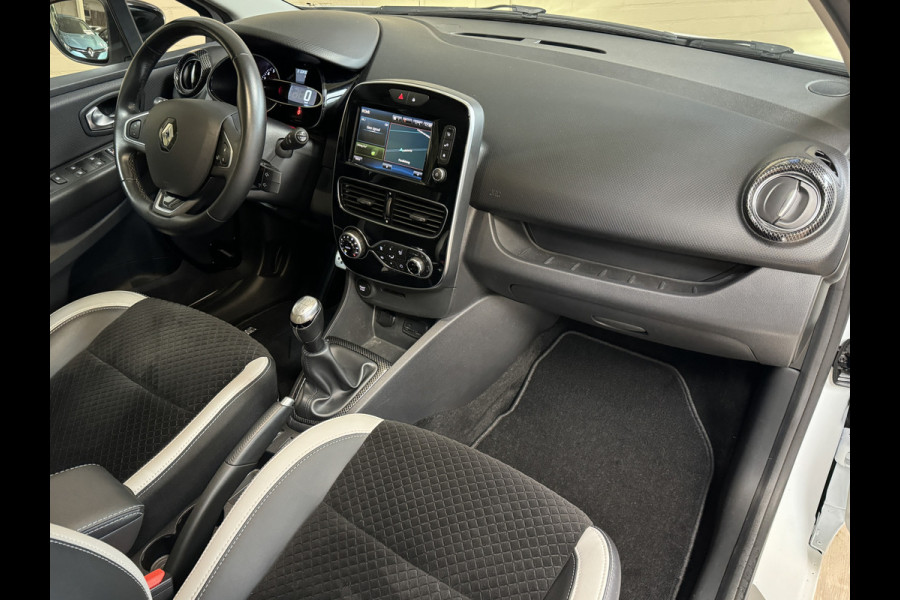 Renault Clio 0.9 TCe Bose, 2019, R-link navi,  17 inch, camera, Led, PDC V+A, keyless, 100% onderhouden!