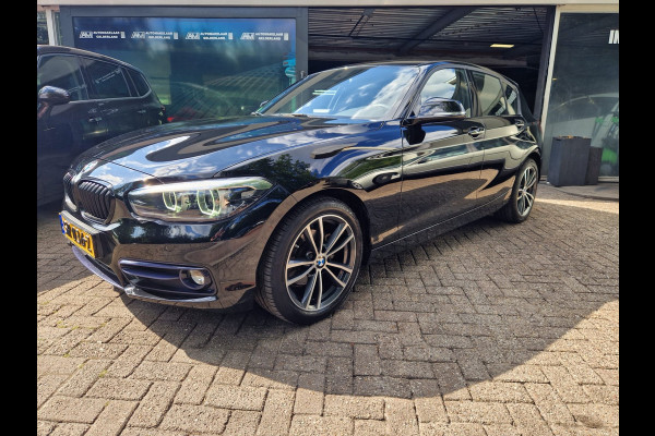 BMW 1-serie 116i Executive | 1E EIGENAAR | 12 MND GARANTIE | NAVI | NL AUTO | CRUISE |