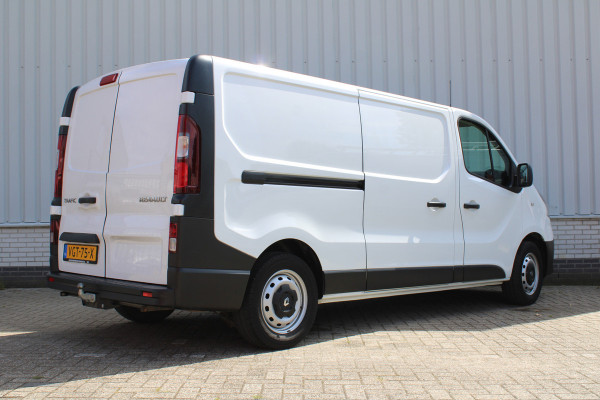 Renault Trafic 2.0 dCi 120PK L2H1 Comfort | Navi | Airco | Trekhaak | Cruise | Parkeersensoren | Volledig betimmerd |