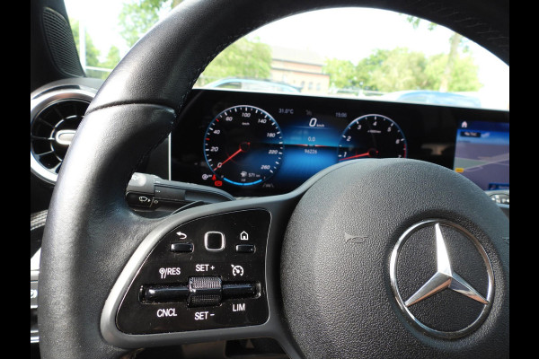 Mercedes-Benz A-Klasse A200 Aut. Business Solution NAVI/CAMERA/LED/16"LMV!