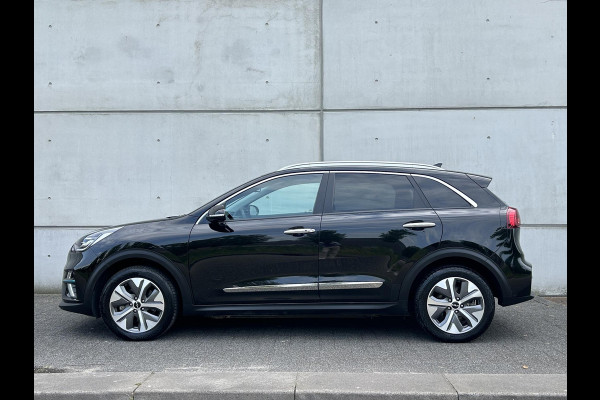 Kia e-Niro ExecutiveLine 64 kWh | Automaat | Cruise | Leder | Stoelverkoeling | Camera | JBL | Sensoren | Schuif-Kanteldak |