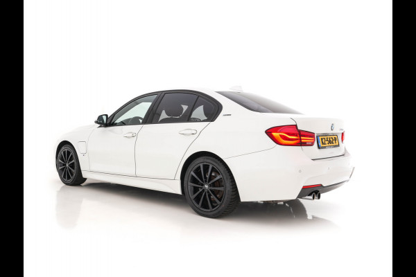 BMW 3-serie 330e Centennial Executive M-Sportpack Aut. *FULL-LED | ALCANTARA-MICROFIBRE | NAVI-FULLMAP | ECC | PDC | CRUISE | SPORT-SEATS | 18''ALU*