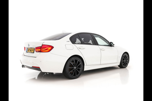 BMW 3-serie 330e Centennial Executive M-Sportpack Aut. *FULL-LED | ALCANTARA-MICROFIBRE | NAVI-FULLMAP | ECC | PDC | CRUISE | SPORT-SEATS | 18''ALU*