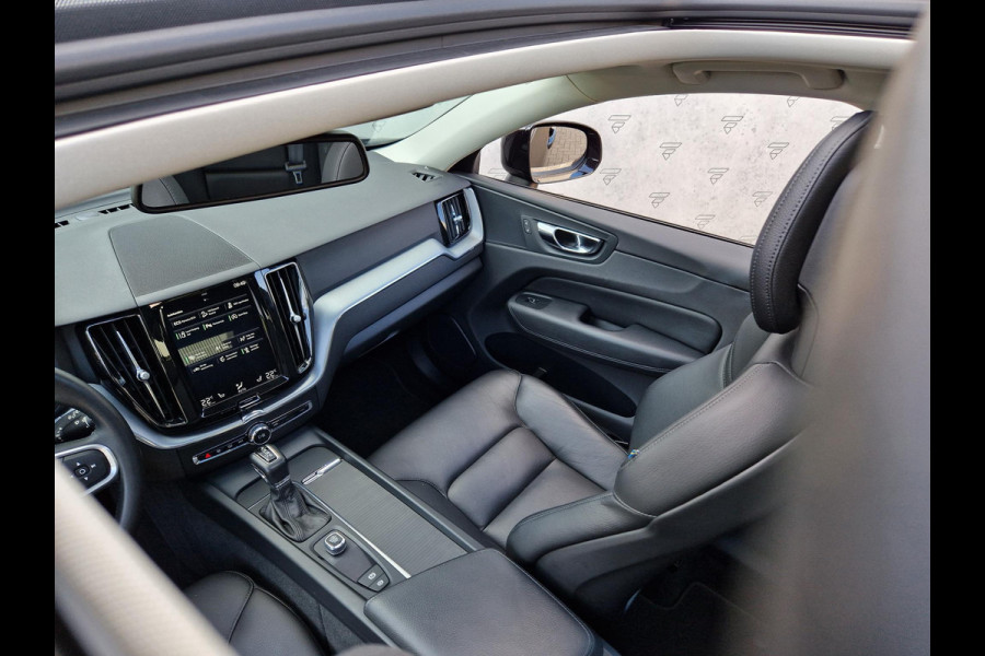 Volvo XC60 2.0 T5 AWD Momentum | Pano | Electr. Stoel + Memory | Cruise | PDC | Apple Carplay \ Android Auto |