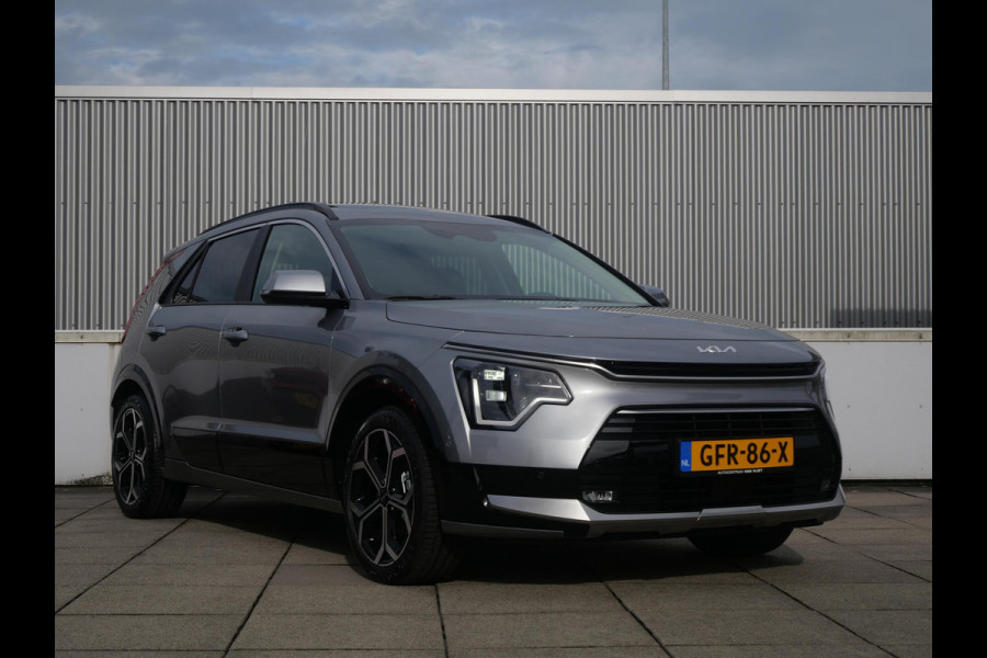 Kia Niro 1.6 GDi Hybrid ExecutiveLine | Schuif-/kanteldak | Stoel-/stuurverwarming | Harman Kardon | 18'' lichtmetaal | Draadloos opladen smartphone