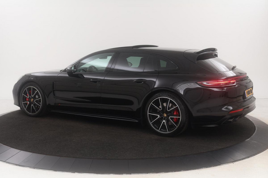 Porsche Panamera 4.0 GTS | Adaptive Cruise | SportChrono | 18-weg stoelen | Panoramadak | BOSE | Carbon | Camera | Head-up | Stoel & Stuurverwarming | Matrix LED | Leder