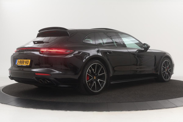 Porsche Panamera 4.0 GTS | Adaptive Cruise | SportChrono | 18-weg stoelen | Panoramadak | BOSE | Carbon | Camera | Head-up | Stoel & Stuurverwarming | Matrix LED | Leder