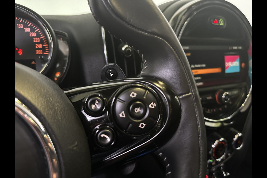 MINI Countryman 2.0 Cooper S 192pk | Panodak | Camera | Lederen Sportstoelen Verwarmd  | Harman Kardon | Apple Carplay | Keyless | 19 "L.M |