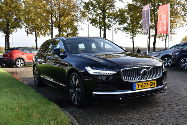 Volvo V90 T6 350PK Long Range Automaat AWD Ultimate Bright | Massage | Luchtvering | Trekhaak | Stoelkoeling | B&W | Panodak | ACC | Blis