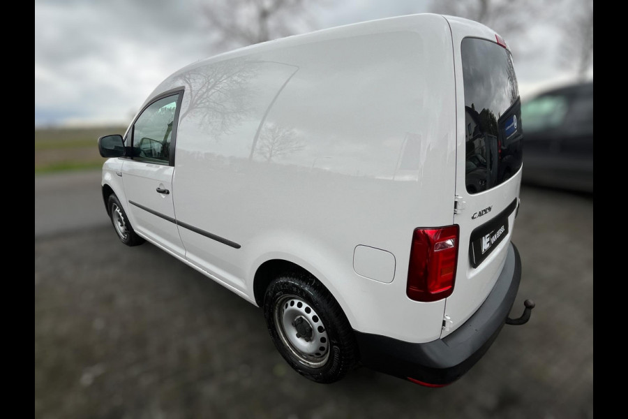 Volkswagen Caddy 2.0 TDI L1H1 BMT Highline AUTOMAAT / TREKHAAK / CARPLAY / VERW. VOORRUIT / 4-SEASONBAND / NAVI