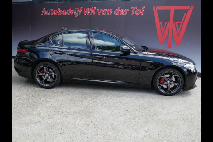 Alfa Romeo Giulia 2.0T AWD VELOCE | 280 PK | KEYLESS | TREKHAAK | CAMERA | ALL-IN!!