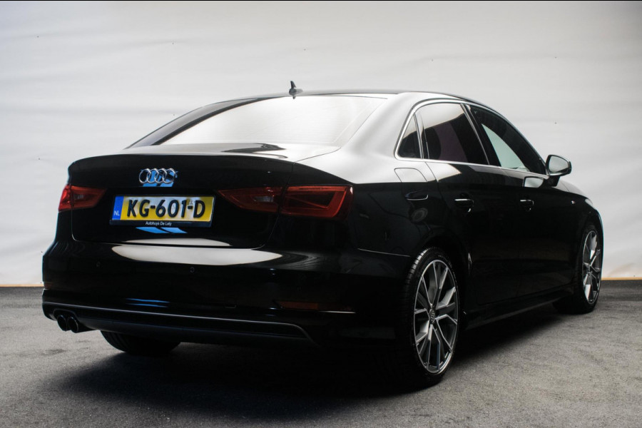 Audi A3 Limousine 1.4 TFSI S Line Aut ORG NL [ 3x S Line Xenon Trekhaak Navigatie Parkeersensoren ]