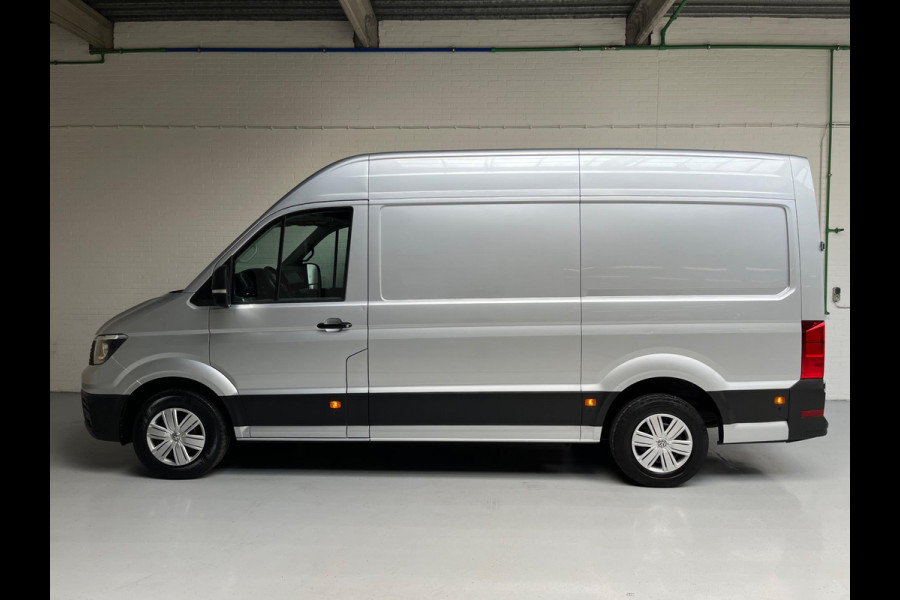 Volkswagen Crafter 35 2.0 TDI L3H3 oude L2H2 Highline 3Persoons, Airco, Camera, Navigatie, Trekhaak, RIJKLAARPRIJS!