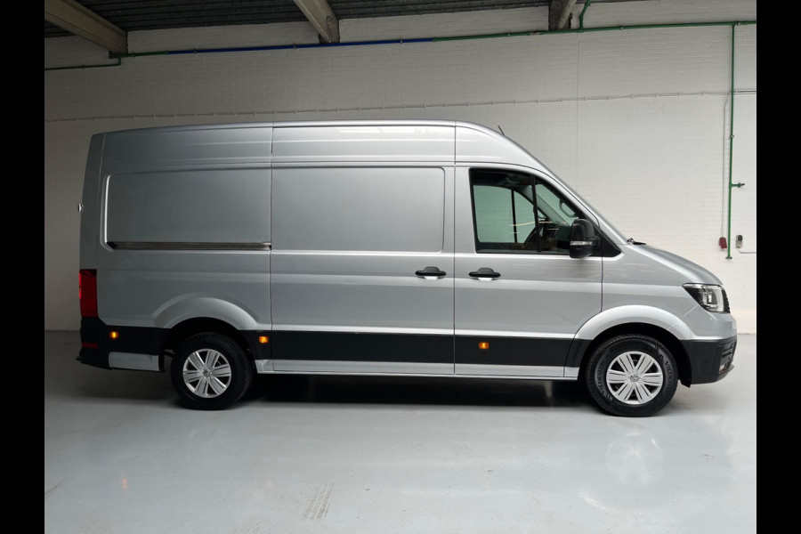 Volkswagen Crafter 35 2.0 TDI L3H3 oude L2H2 Highline 3Persoons, Airco, Camera, Navigatie, Trekhaak, RIJKLAARPRIJS!