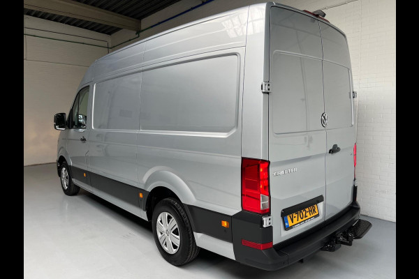 Volkswagen Crafter 35 2.0 TDI L3H3 oude L2H2 Highline 3Persoons, Airco, Camera, Navigatie, Trekhaak, RIJKLAARPRIJS!