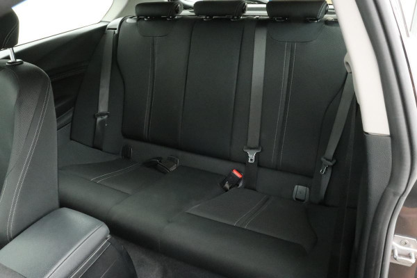 BMW 1-serie 118i Executive | Full LED | Sportstoelen | Navigatie | Climate control | Bluetooth | PDC | Cruise control