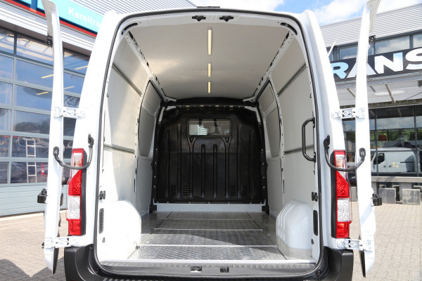 Nissan Interstar 2.3 DCI 150 | L2H2 | 2x Schuifdeur | Camera | Airco..