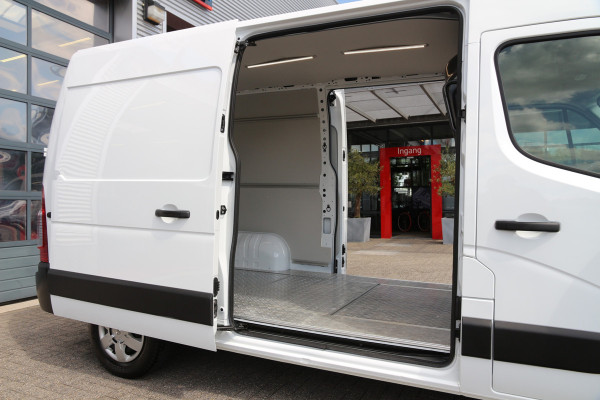 Nissan Interstar 2.3 DCI 150 | L2H2 | 2x Schuifdeur | Camera | Airco..