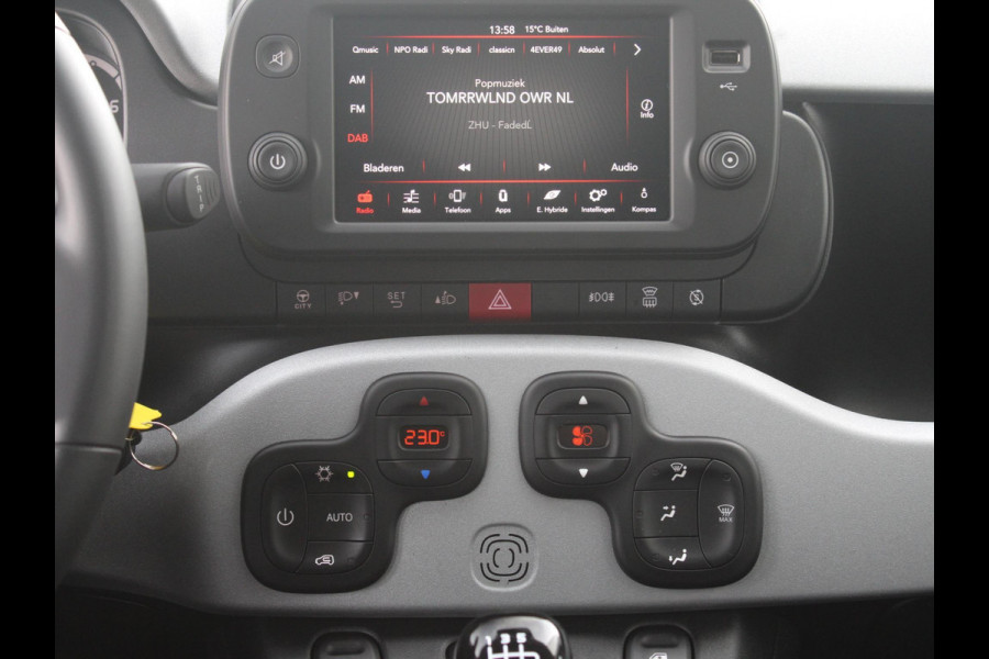 Fiat Panda Hybrid Garmin Cross | Cruise | Stoelverwarming | DAB | CarPlay