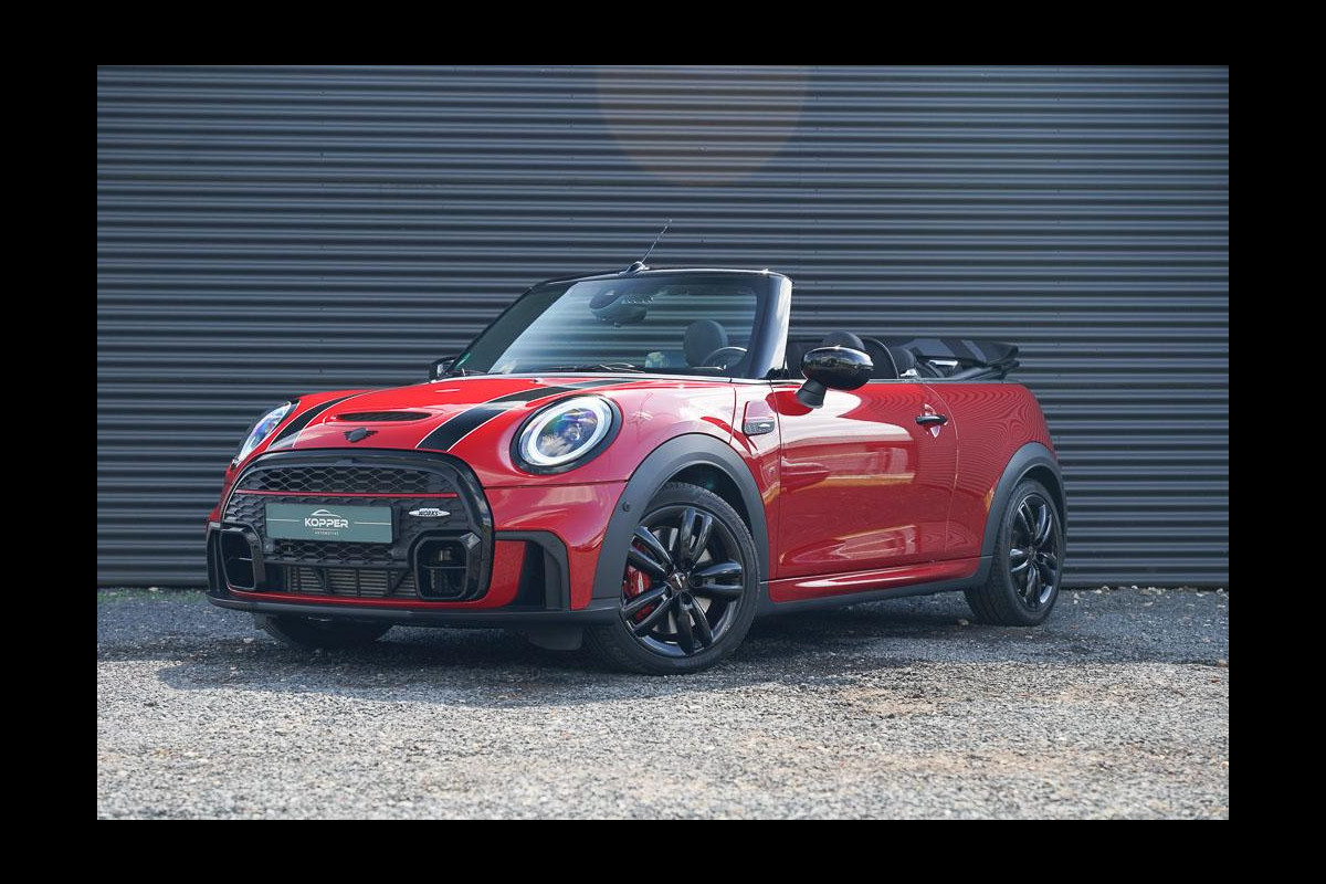 MINI Cabrio 2.0 John Cooper Works / 231 PK / NP 62731 / NL Auto / F1 Aut / HUD