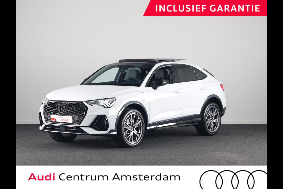 Audi Q3 Sportback 45 TFSI e S-Line 245 pk Plug in Hybrid | Panoramadak | Lederen bekleding | Navigatie | Parkeersensoren (Park assist) | Rondomzicht camera | Lichtmetalen velgen 20" | | Verlengde garantie