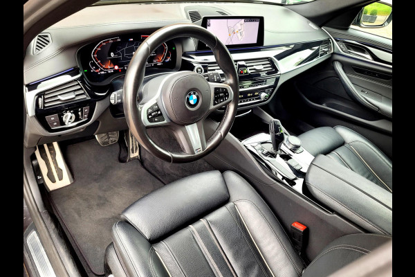 BMW 5 Serie Touring 520i M-sport, Radar, Adaptive Cruise, Haak, Virtual Cockpit (1e eig. NL BTW-auto)