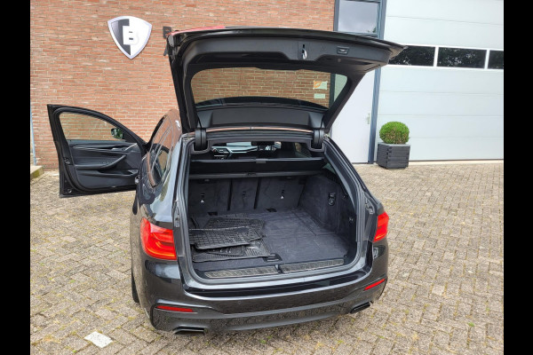 BMW 5 Serie Touring 520i M-sport, Radar, Adaptive Cruise, Haak, Virtual Cockpit (1e eig. NL BTW-auto)