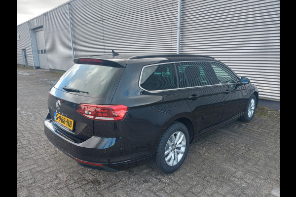 Volkswagen Passat Variant 1.5 TSI Comfort Business Automaat, airco,cruise,wegklapbare trekhaak,navigatie,parkeersensoren,