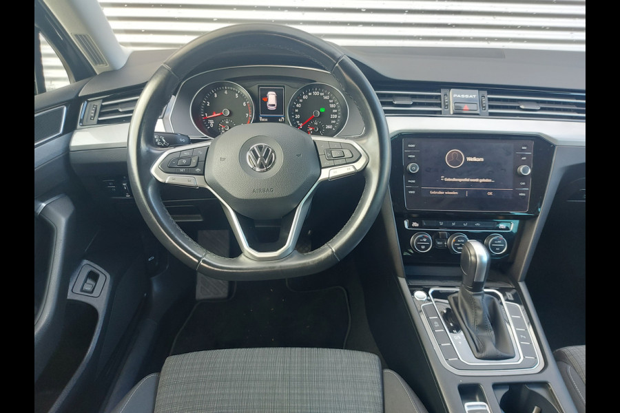 Volkswagen Passat Variant 1.5 TSI Comfort Business Automaat, airco,cruise,wegklapbare trekhaak,navigatie,parkeersensoren,