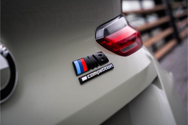 BMW 8 Serie M8 Competition M-sport | Akrapovic | Bowers & Wilkins | Kuipstoelen | Nekverwarming