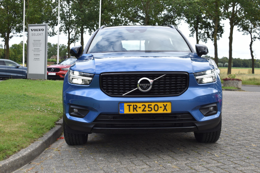 Volvo XC40 T4 AWD 190PK Automaat R-Design | 360 Camera | 18 "LMV | Stoelverwarming | Blis | Stuurverwarming