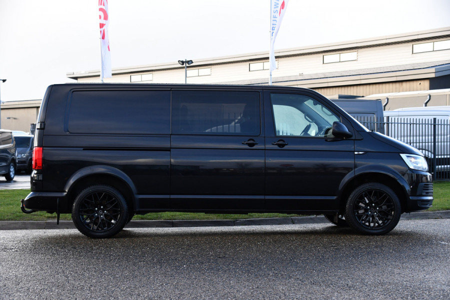 Volkswagen Transporter 2.0 TDI L2H1 DC 4Motion Highline Black Edition Camera, Cruise, Automaat, Multimedia, 204Pk, 2 x schuifdeur, LED,