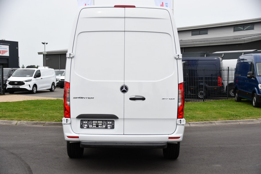 Mercedes-Benz Sprinter 317 1.9 CDI L2H2 RWD Cruise, Carplay, 170PK, Stoelverwarming, LED, Automaat, NAVI,