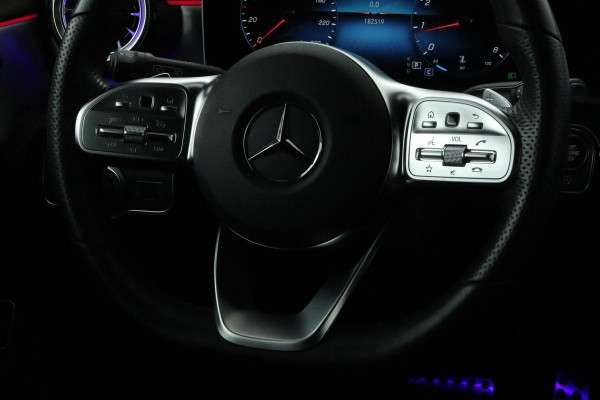 Mercedes-Benz CLA-Klasse 200 AMG | Carplay | Stoelverwarming | Trekhaak | Widescreen | DAB+ | Camera | Navigatie | Park Assist | Full LED