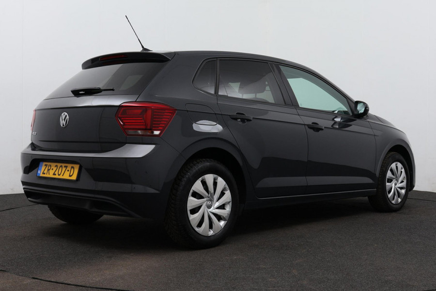 Volkswagen Polo 1.0 TSI Comfortline Automaat (NAVIGATIE, PARKEERSENSOREN, CLIMA, CARPLAY, 1e EIGENAAR, GOED ONDERHOUDEN)