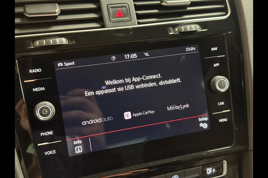 Volkswagen Golf 2.0 TSI GTI Performance | pano | Remus | virtual | CarPlay | camera