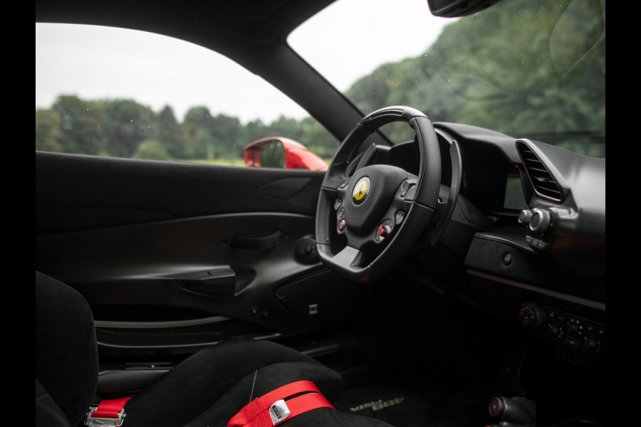 Ferrari 488 Pista | Atelier Car | Rosso Fuoco | Full carbon! | New condition | Carbon wheels