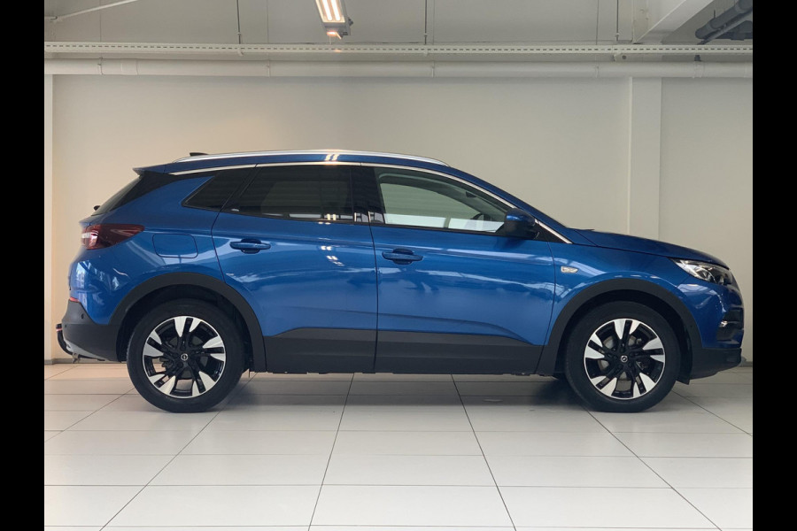 Opel Grandland X 1.2 Turbo Innovation Trekhaak | Navigatie | Parkeersensoren voor en achter | Elektrische kofferklep | Apple Carplay/Android auto | Keyless entry en start |