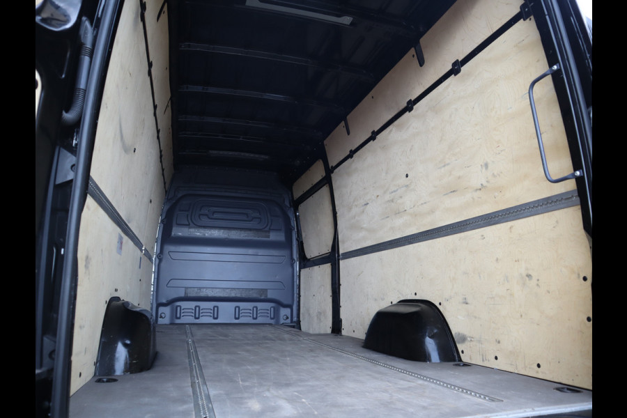 Mercedes-Benz Sprinter 315 AUTOMAAT L3H2 BLACK EDITION