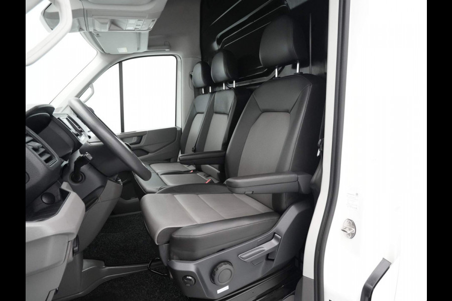 Volkswagen Crafter 35 2.0 TDI 177pk L3H3 Comfortline Navigatie Trekhaak Voorruit Verwarming Comfortstoel