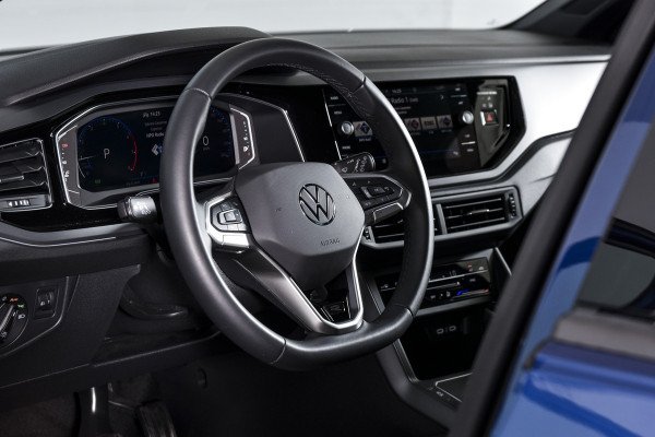 Volkswagen Polo 1.0 TSI 95 PK R-Line - Automaat | Dig. Cockpit | Adapt. Cruise | PDC | App. Connect | Auto. Airco | LM 16"| 5207