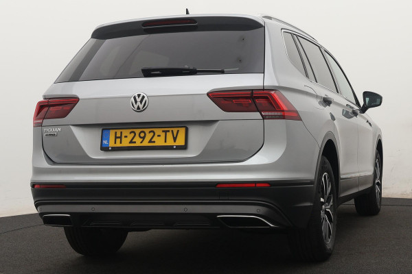 Volkswagen Tiguan Allspace 1.5 TSI Comfortline Business (NL-auto, 1e Eig, Dealer OnderH, Trekhaak, Navi, Adpt Cruise Con, Etc)