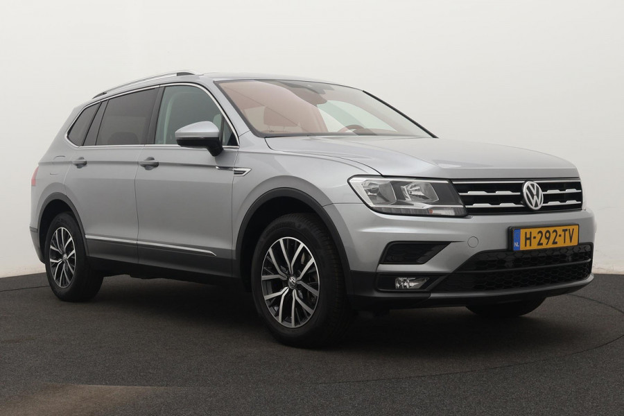 Volkswagen Tiguan Allspace 1.5 TSI Comfortline Business (NL-auto, 1e Eig, Dealer OnderH, Trekhaak, Navi, Adpt Cruise Con, Etc)