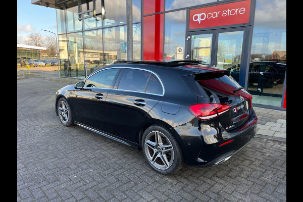 Mercedes-Benz A-Klasse 200 d Premium Plus AMG Panorama Ambiance verlichting