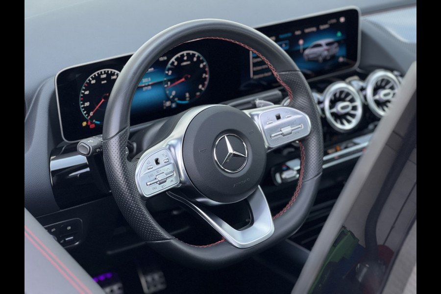 Mercedes-Benz B-Klasse 200 Business Solution AMG | ACC | Pano | Camera | Sfeerverlichting | MBUX