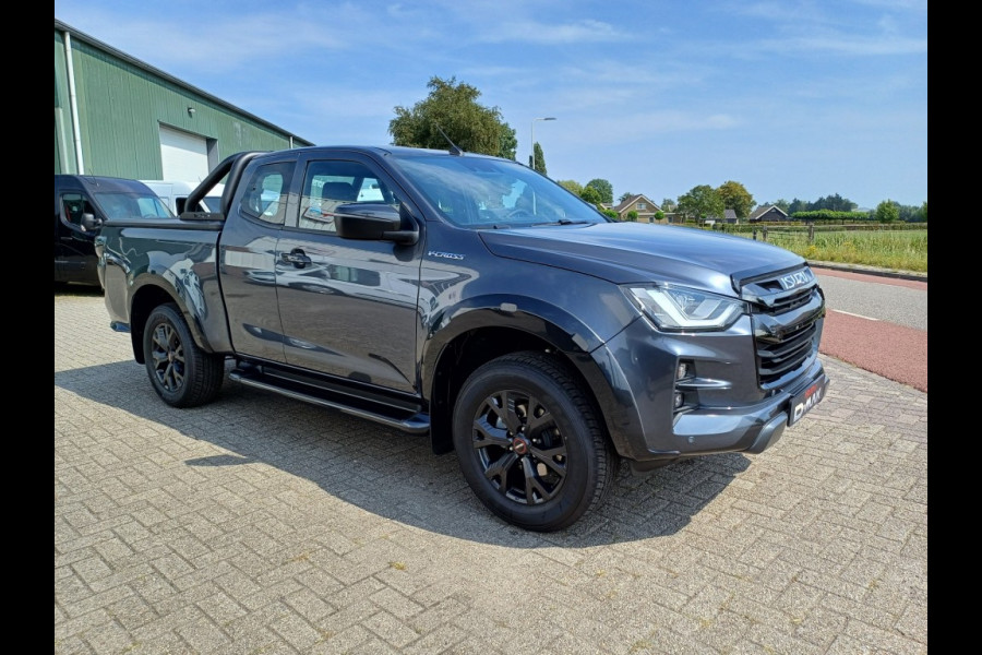 Isuzu D-max Extended Cab V-Cross Automaat 163 Pk 3,5T Trekvermogen STOCK