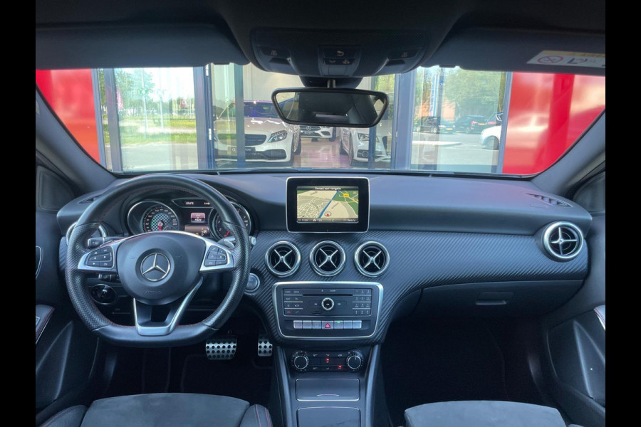 Mercedes-Benz A-Klasse 180 Business Solution AMG Camera Parksens LED