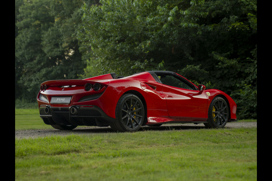 Ferrari F8 Spider 3.9 V8 HELE | Daytona Racing Seats | Veel carbon! | Lift | Camera | Alcantara int. | Pass. display